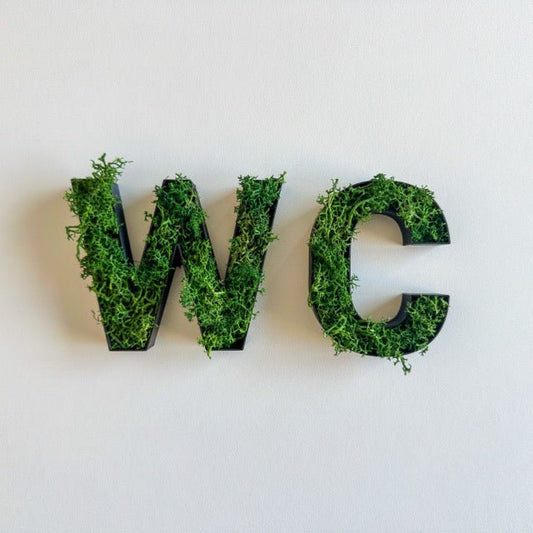 WC – Set aus Moosbuchstaben - moosletters.de